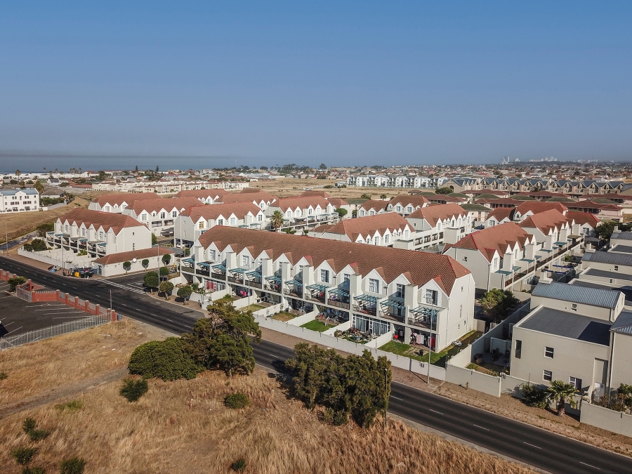 2 Bedroom Property for Sale in Whispering Pines Western Cape